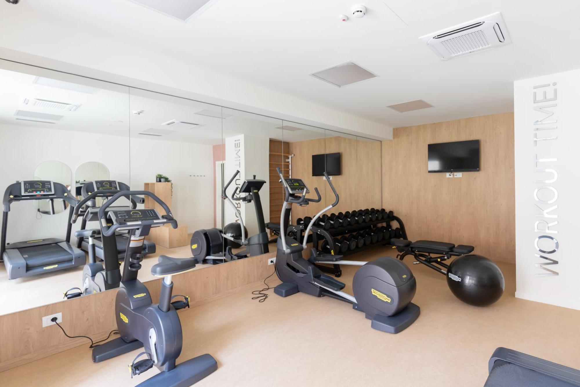 Well-Located Campus Rooms Near City Park Milano Eksteriør billede