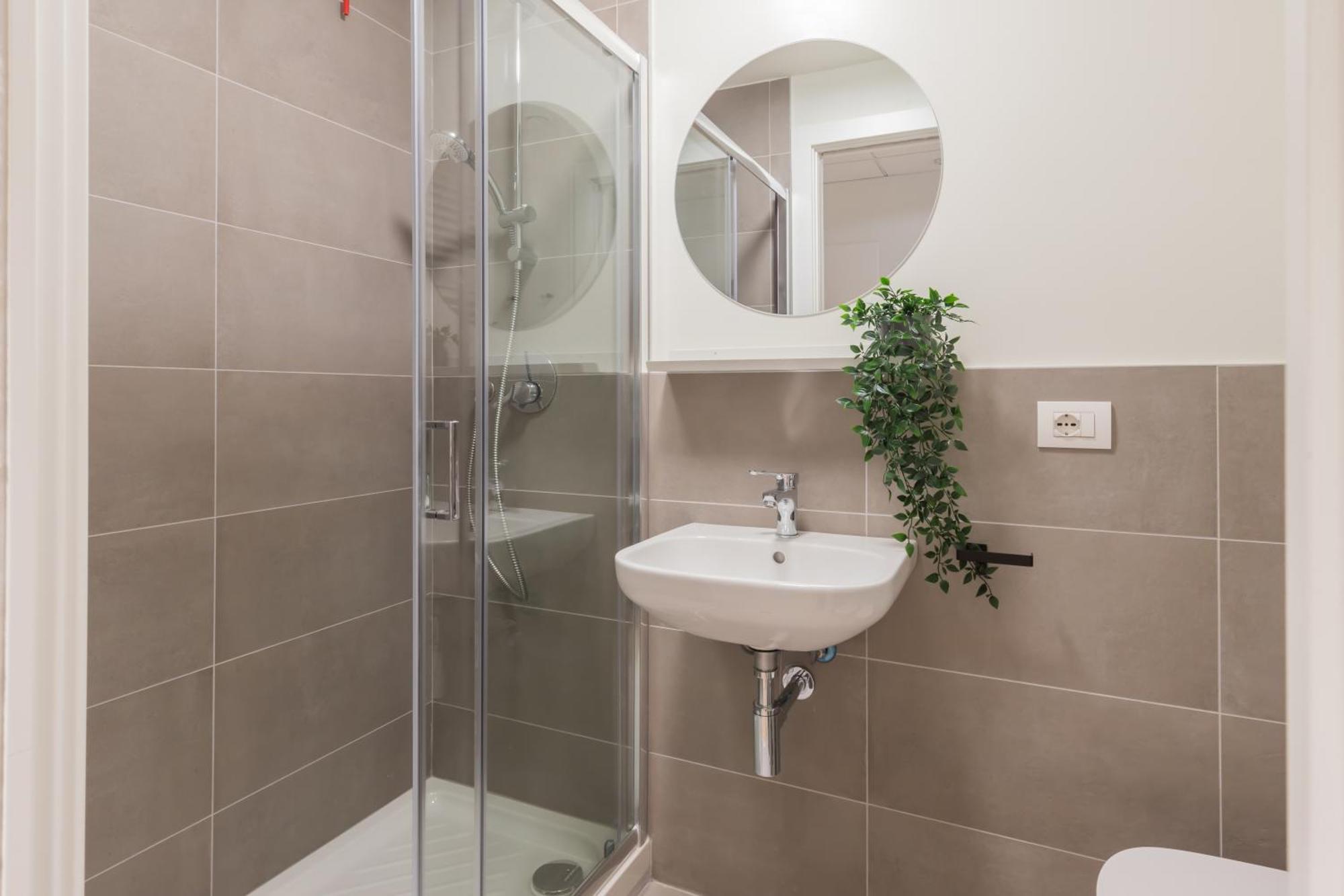 Well-Located Campus Rooms Near City Park Milano Eksteriør billede