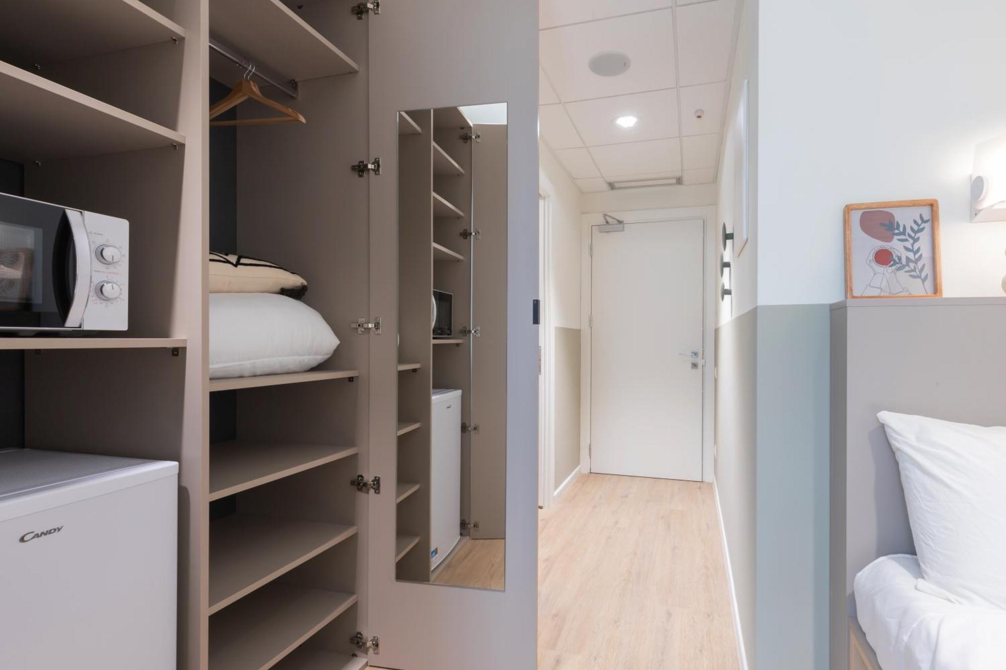 Well-Located Campus Rooms Near City Park Milano Eksteriør billede