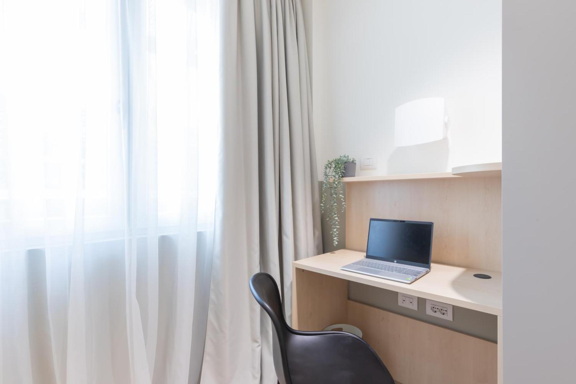 Well-Located Campus Rooms Near City Park Milano Eksteriør billede