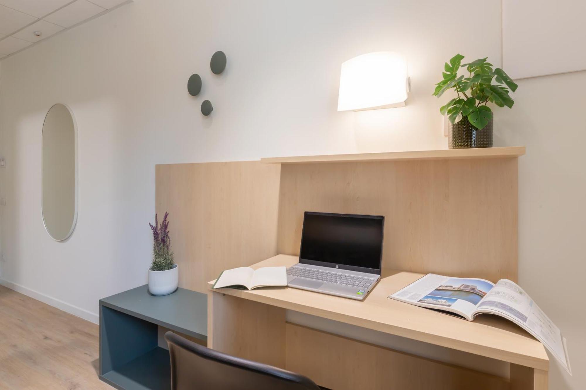 Well-Located Campus Rooms Near City Park Milano Eksteriør billede
